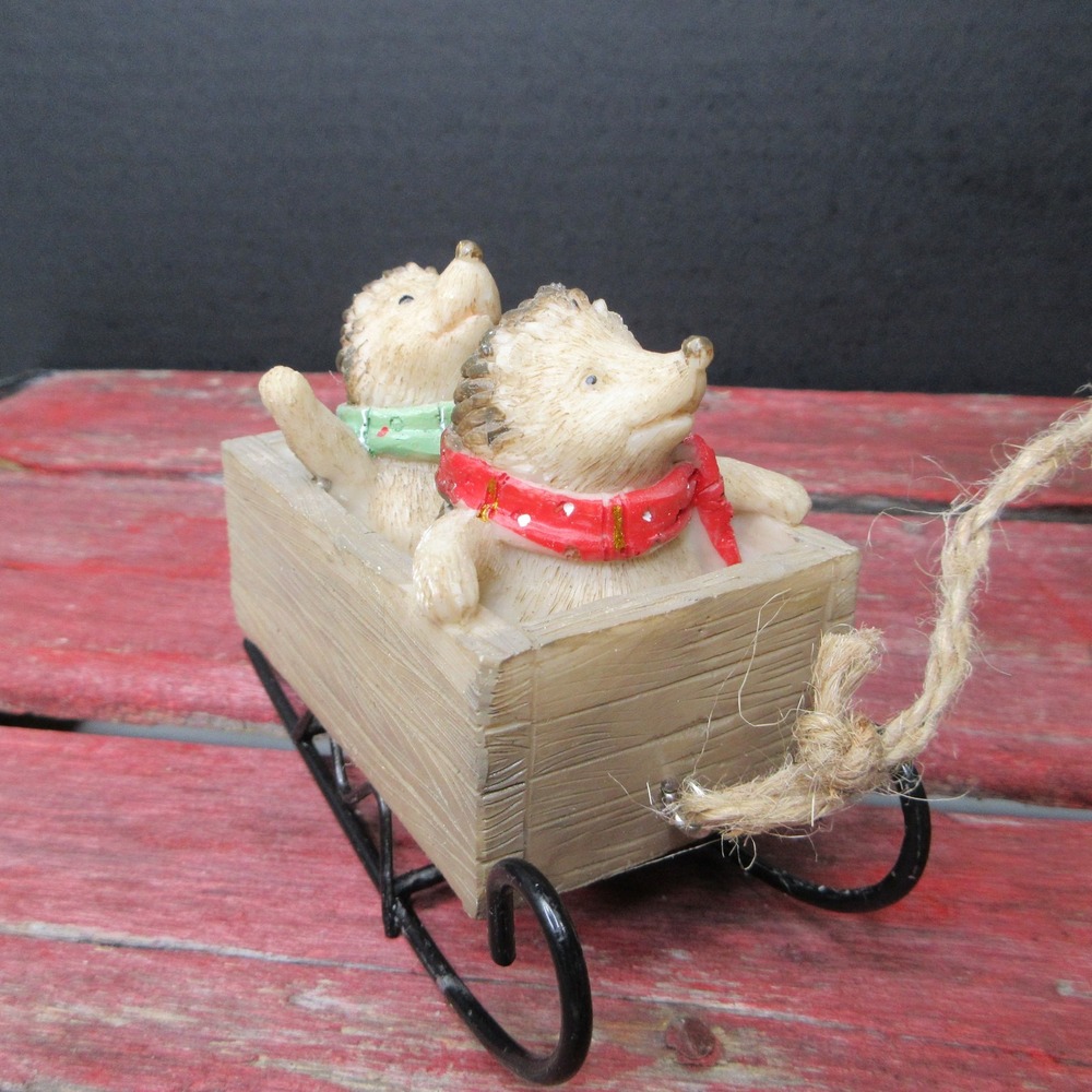 Charming Hedgehog Winter Sleigh Ride Figurine Set Christmas Holiday Decor NEW - Picture 2 of 16